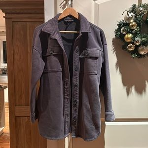 Lazy pants grey women’s button up shacket small